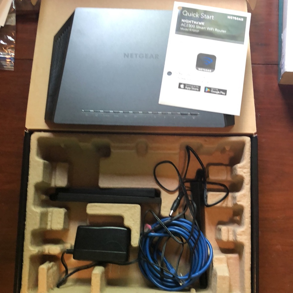 Net Gear Nighthawk Wi-Fi Router - Picture 4 of 6